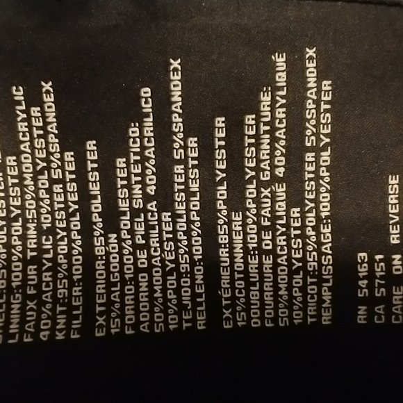 Guess Puffer Jacket / Size M / Black - Picture 5 of 7